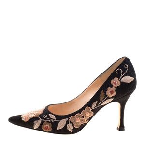 Manolo Blahnik Black Floral Embroidered Pumps